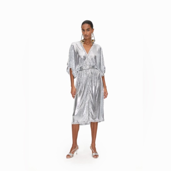 🔥🔥 HM X Paco Rabanne Beaded Disc-embellished Earrings 🔥🔥 - Picture 2 of 16